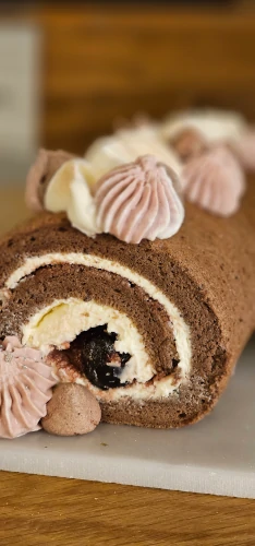 Chocolate roll cake